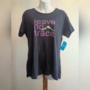 Columbia Graphic Tee with Mountain Design Sz LG